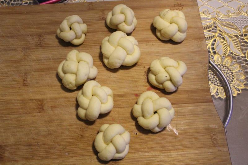 椰蓉繡球面包的做法 步骤12