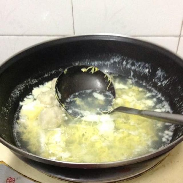 墨魚吃蛋花湯的做法 步骤7