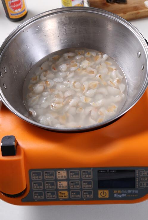 自動烹飪鍋簡單做荔枝果醬-捷賽私房菜的做法 步骤2