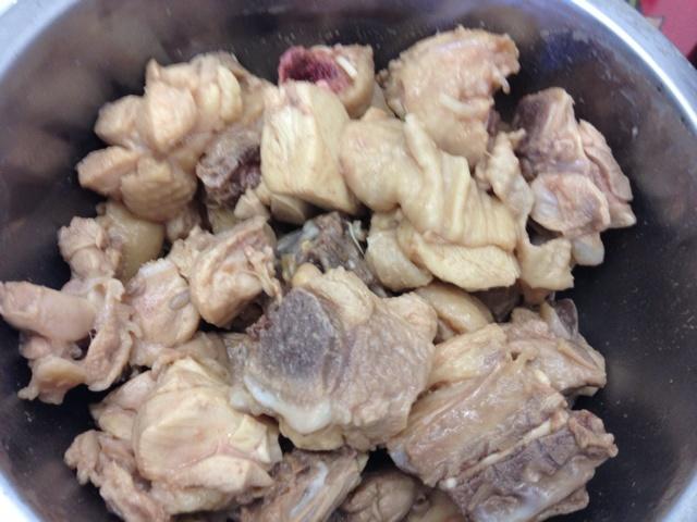 泰式青咖喱雞肉燴時蔬的做法 步骤1