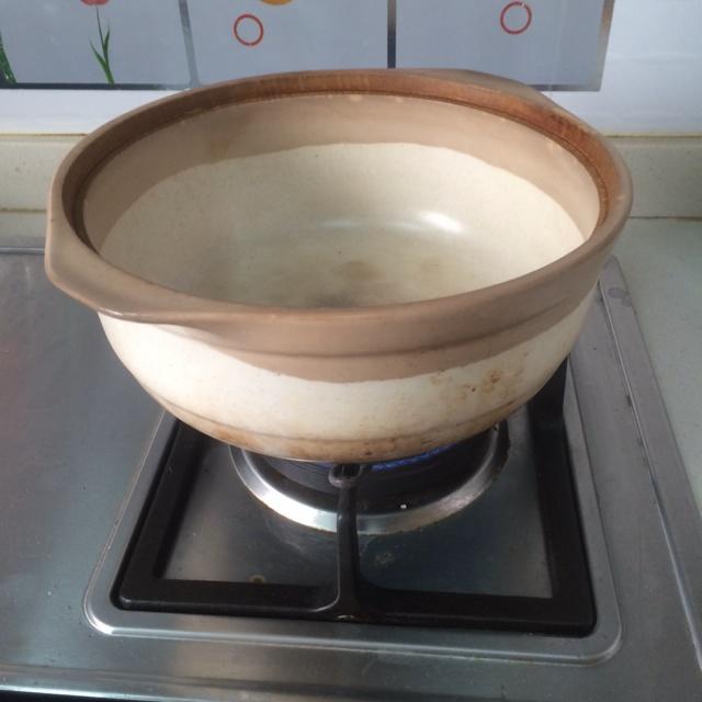 砂鍋全家福拌飯的做法 步骤5