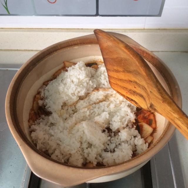砂鍋全家福拌飯的做法 步骤7