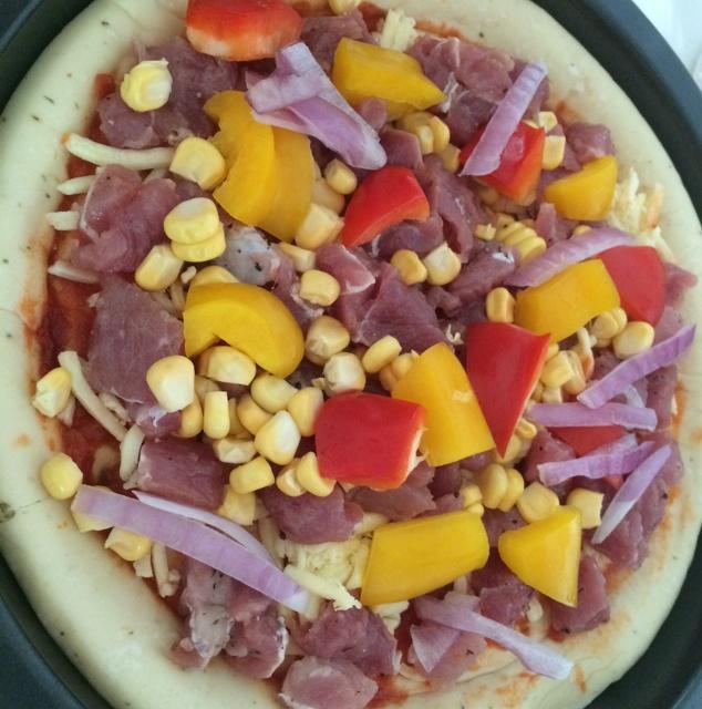 黑椒豬肉酥脆披薩的做法 步骤3