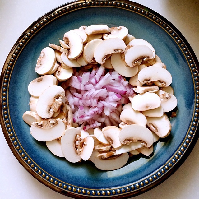 豆漿機版蘑菇濃湯的做法 步骤1