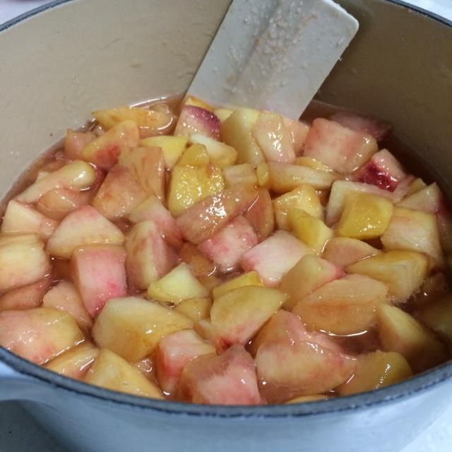 桃子果醬的做法 步骤2