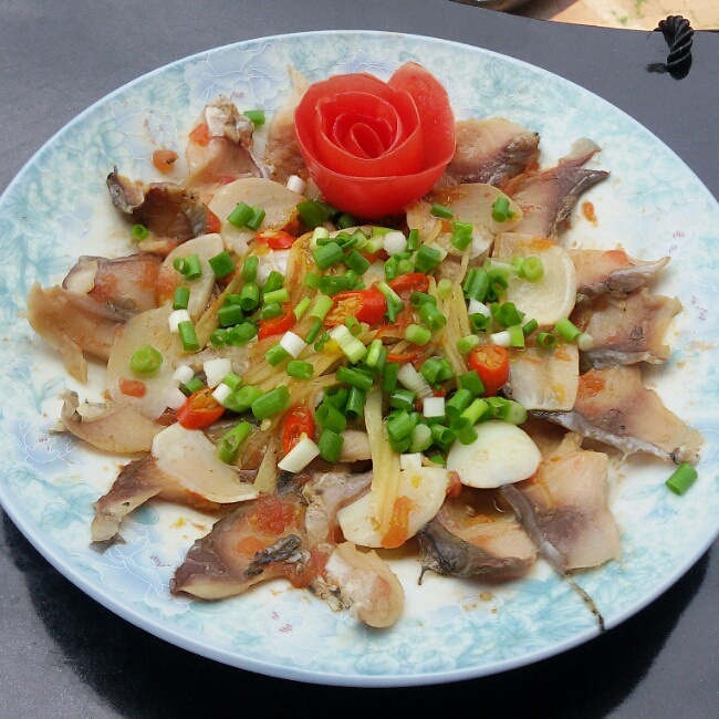 清蒸鯉魚片的做法 步骤1