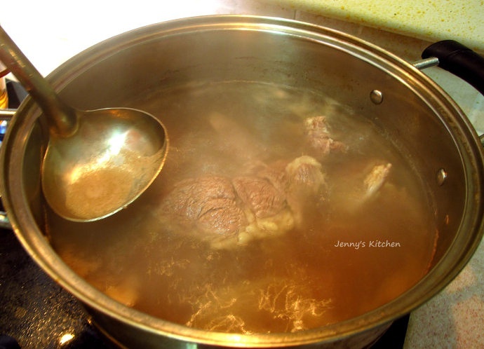 家傳秘制美味醬牛肉的做法 步骤3