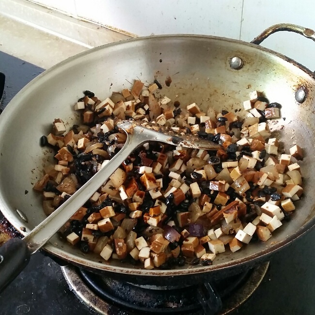 香干豆豉肉皮（超級下飯）的做法 步骤4