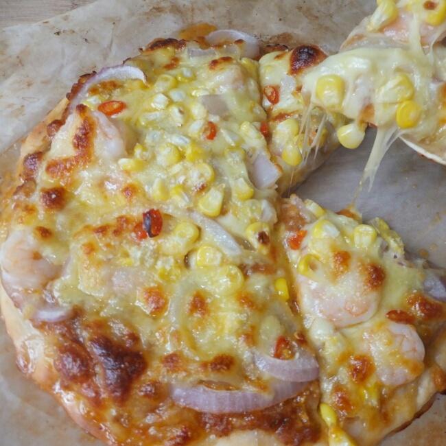 花邊鮮蝦披薩 披薩醬 餅底的做法 步骤11