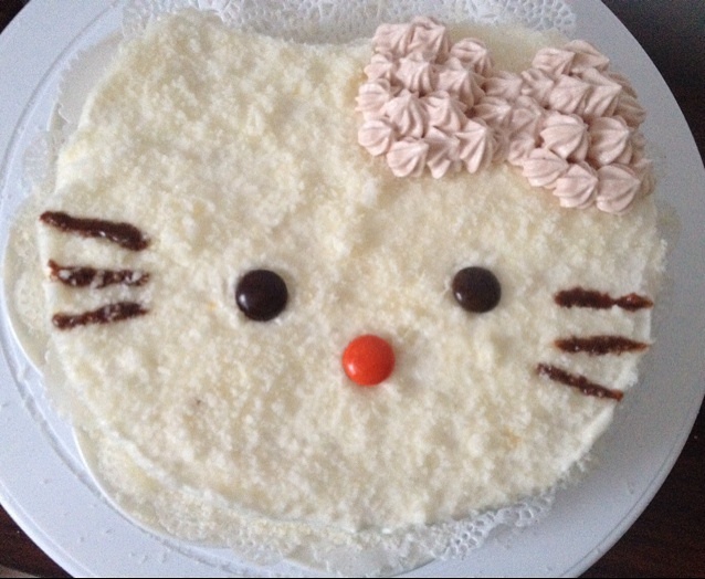 可愛Kitty蛋糕∼簡單快手奶油蛋糕的做法 步骤12
