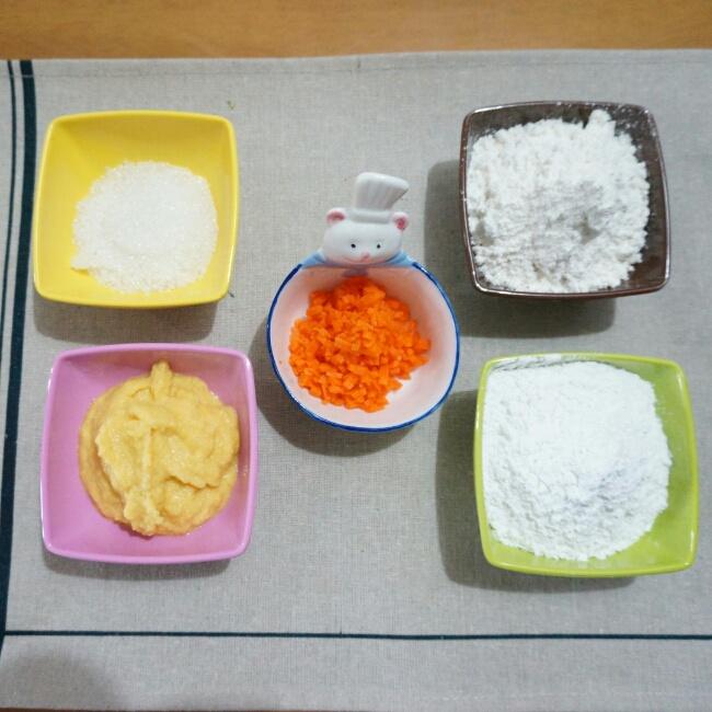 胡蘿卜豆渣餅的做法 步骤1