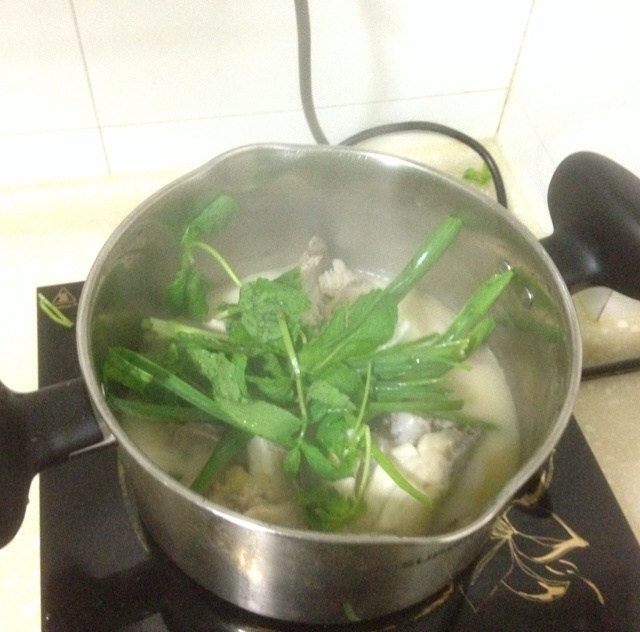 魚頭湯的做法 步骤5
