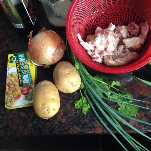 土豆咖喱雞的做法 步骤1