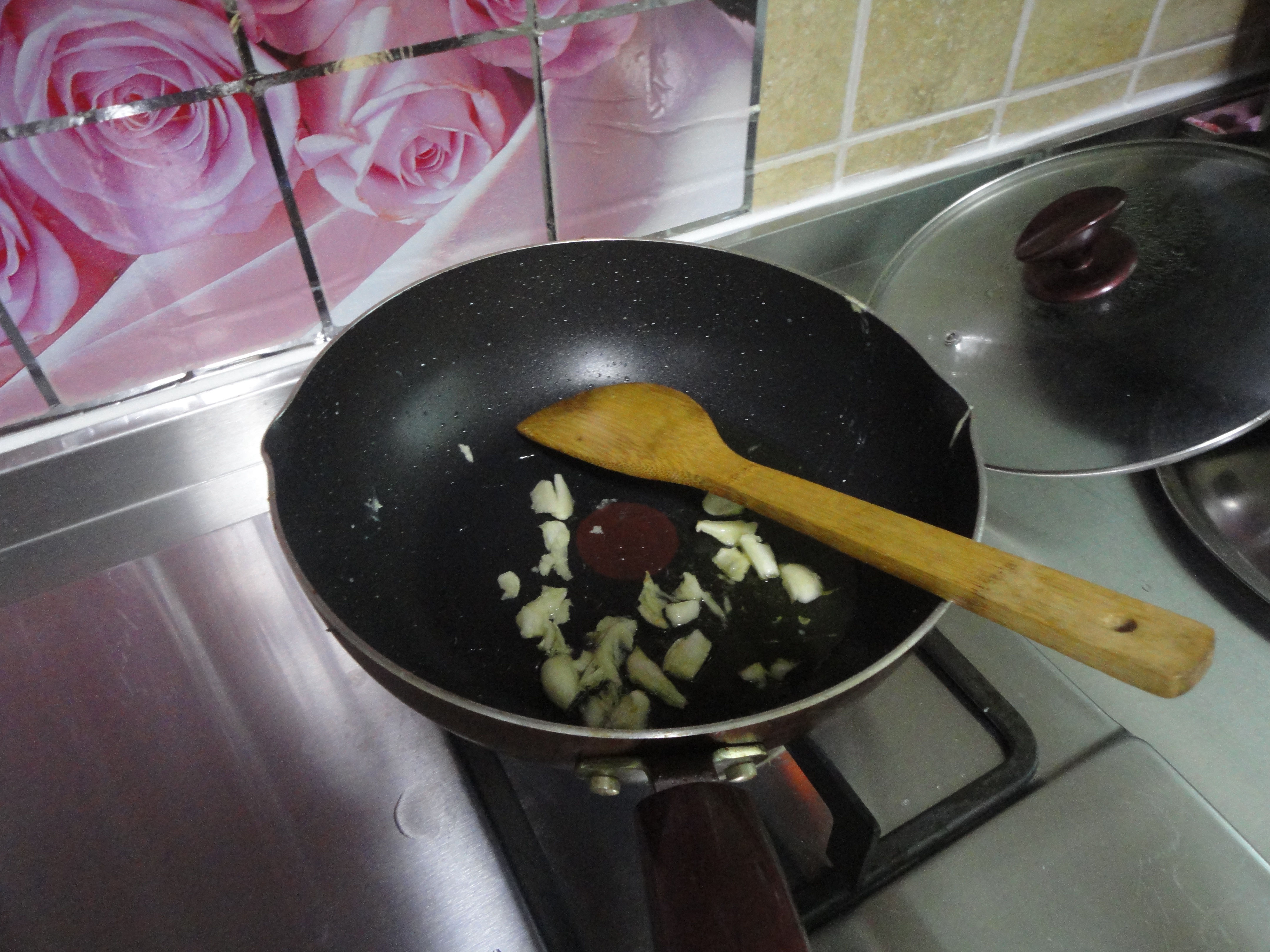 蠔油和手撕包菜的美味的做法 步骤3