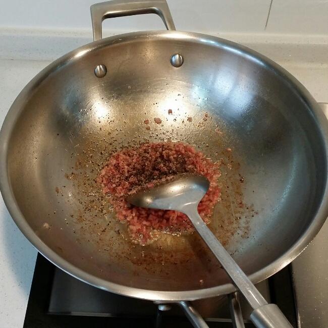 煎著吃的土豆泥 ——香煎培根土豆餅的做法 步骤2