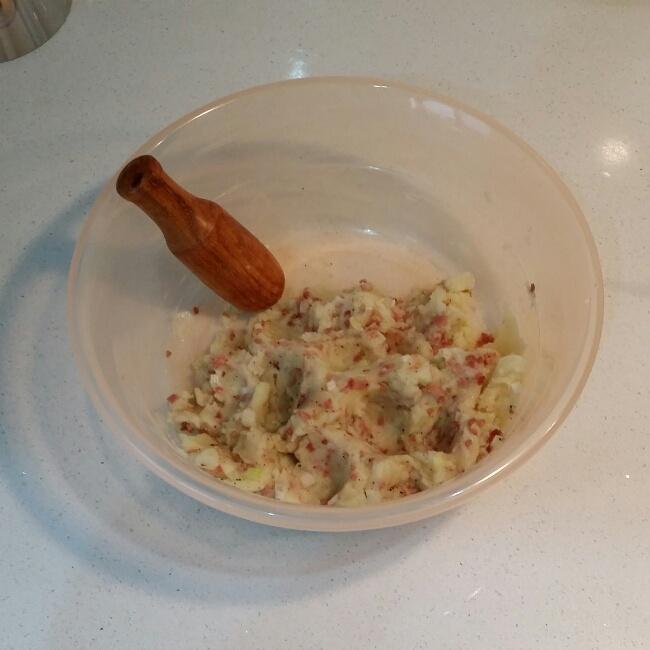 煎著吃的土豆泥 ——香煎培根土豆餅的做法 步骤3