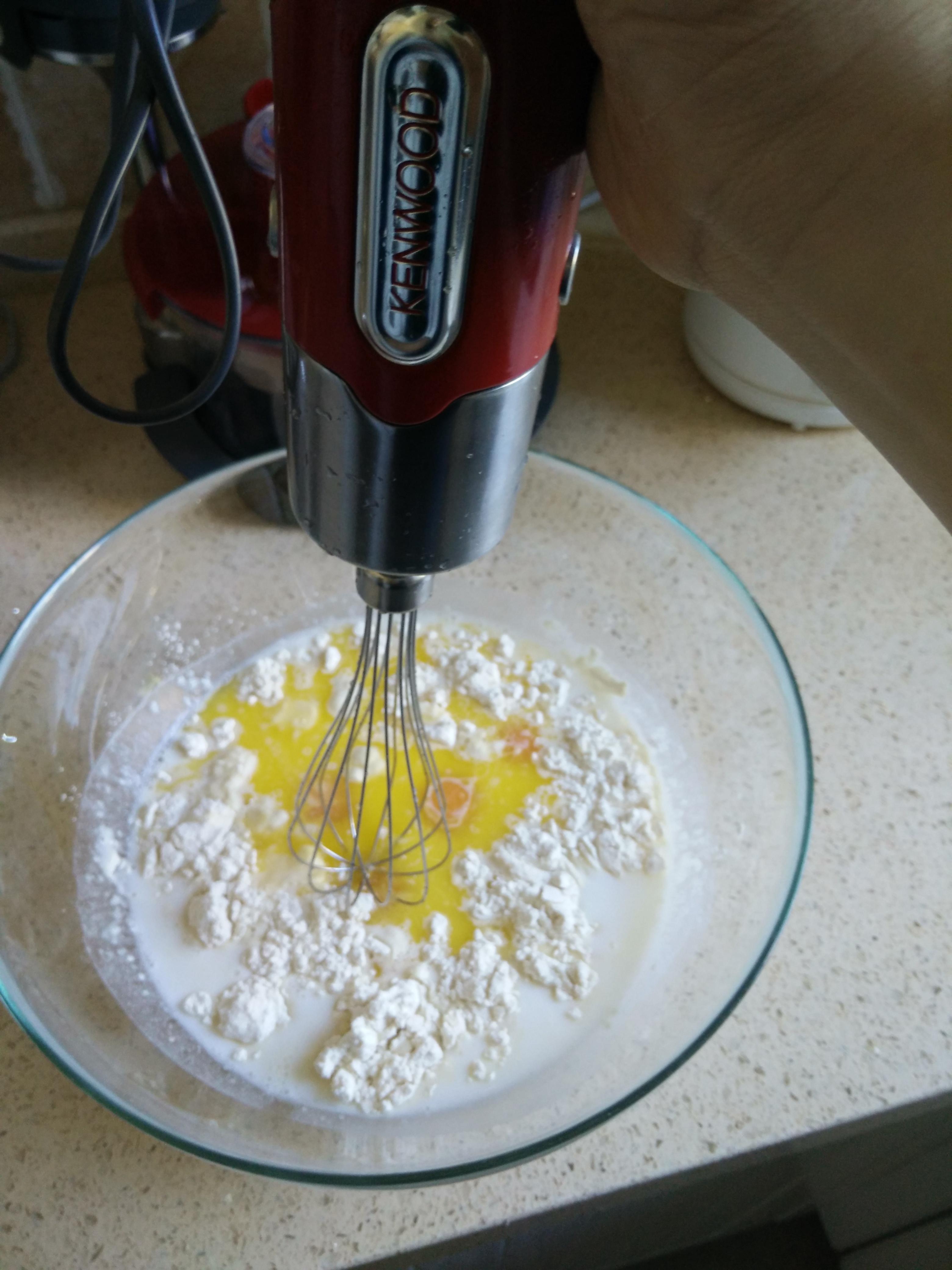 【Julia Child】Gâteau de cr　pes 　 la cr　me frangipane菠菜蘑菇千層餅的做法 步骤1