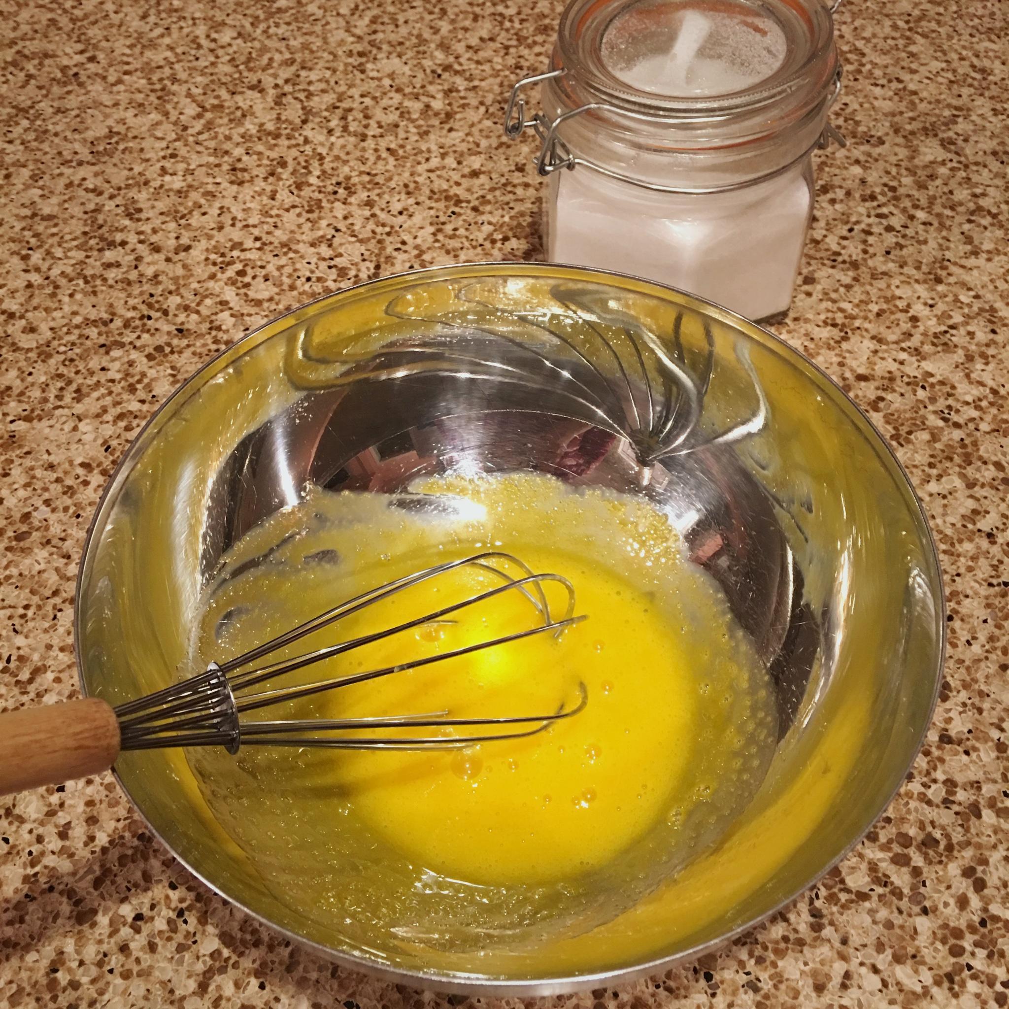 手繪抹茶紅豆蛋糕卷的做法 步骤1
