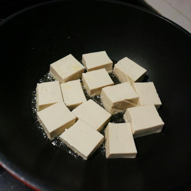臘參煎焗豆腐的做法 步骤2