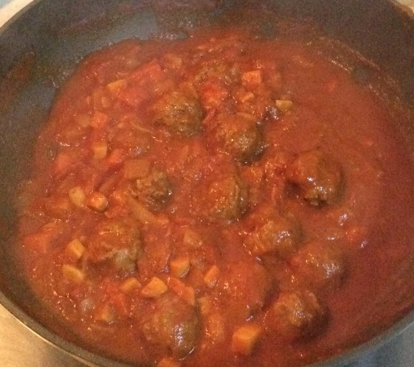 義大利蒜醬牛肉丸 （Meatballs in marinara sauce）的做法 步骤7