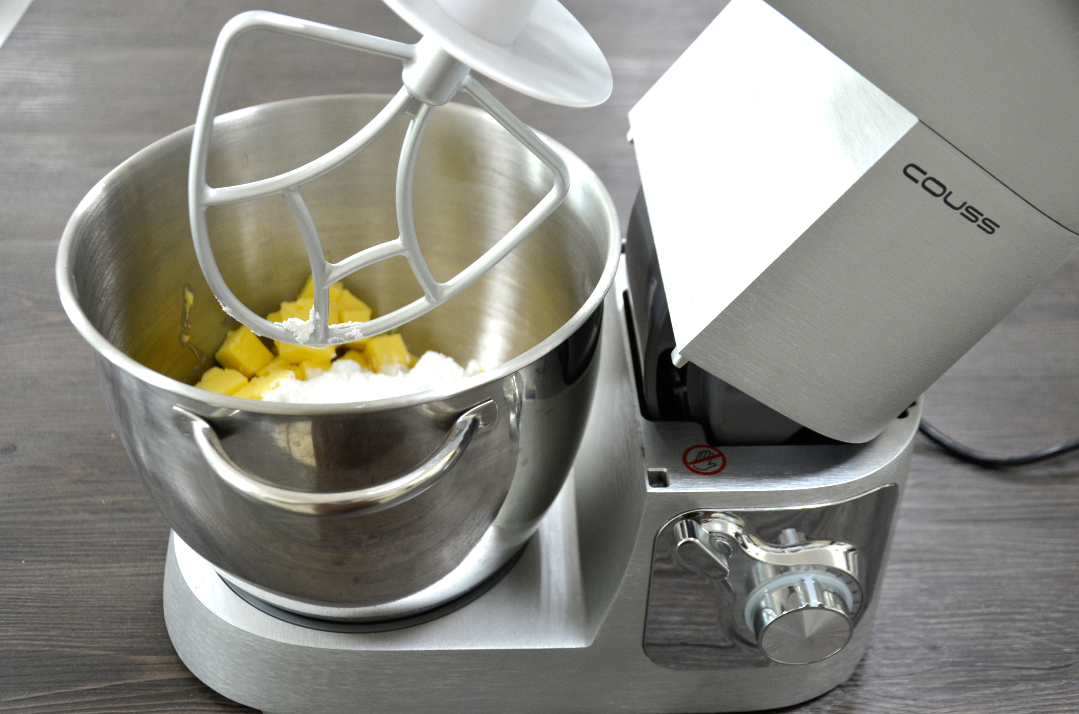 奶香酥脆曲奇——COUSS CO-960A 烤箱出品的做法 步骤2