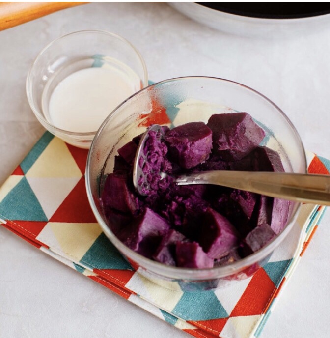 【Keep減肥餐】紫薯卷熱可可早餐的做法 步骤1