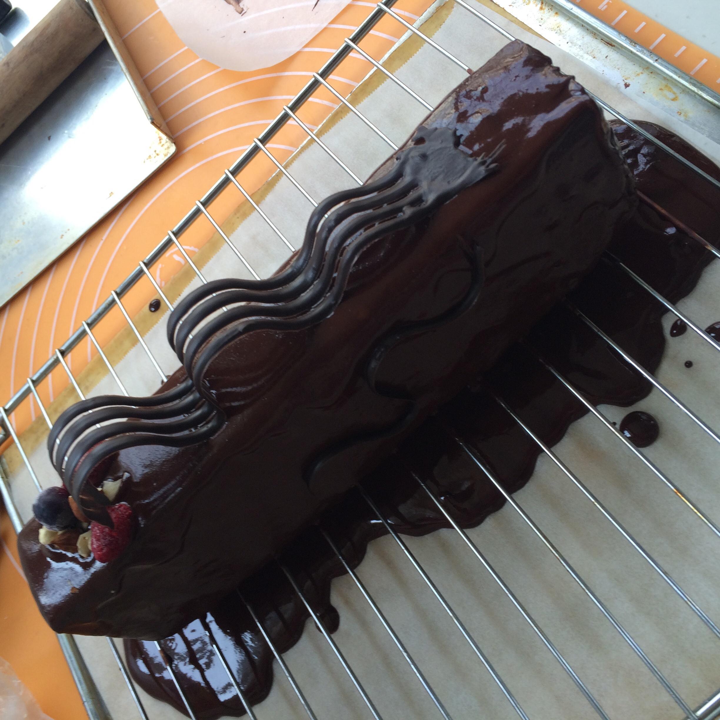 格勒諾布爾巧克力核桃裝逼磅蛋糕（加淋面）的做法 步骤6
