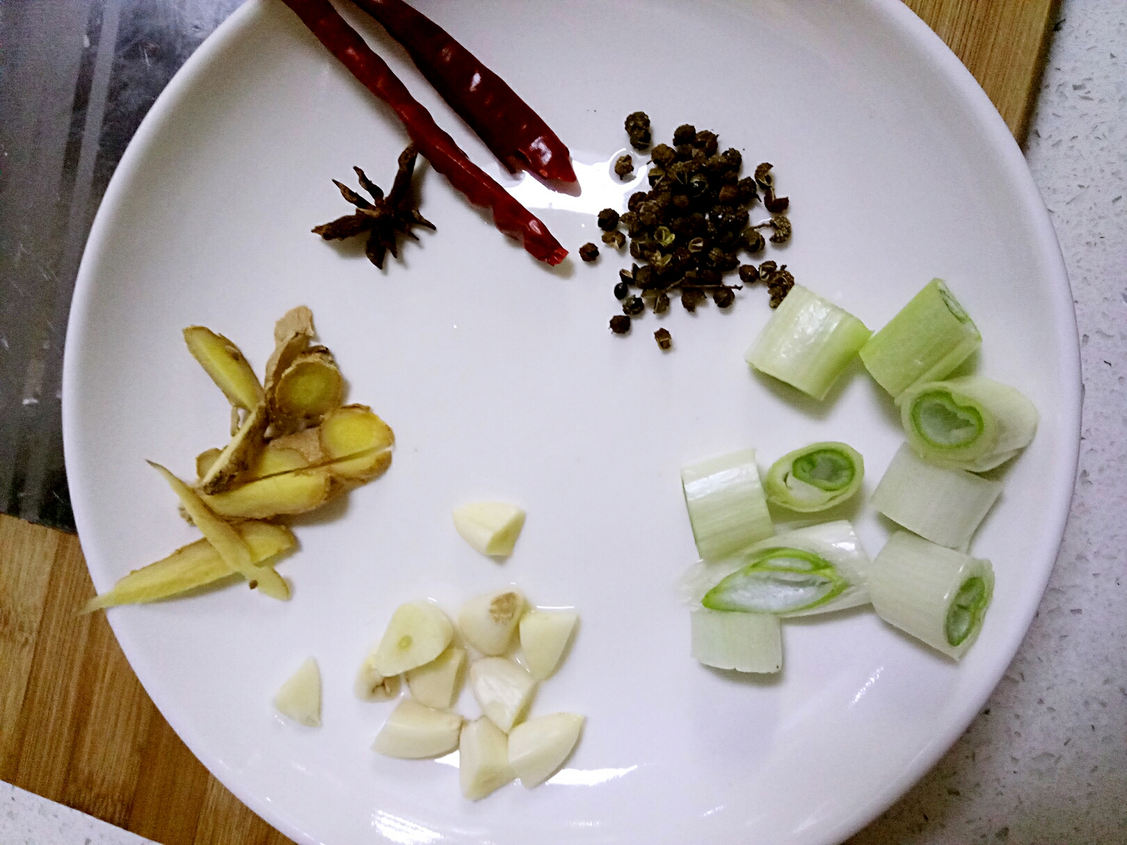 東北酸菜炖大鵝的做法 步骤1