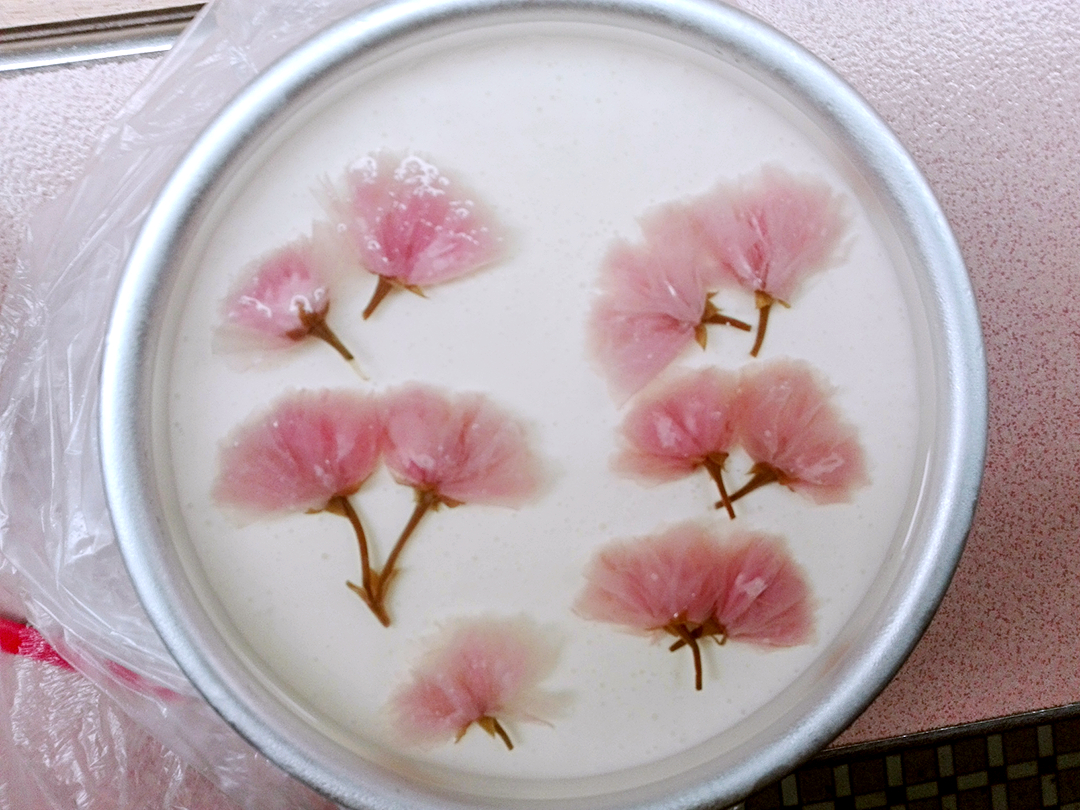 櫻花椰奶抹茶慕斯 6寸的做法 步骤18
