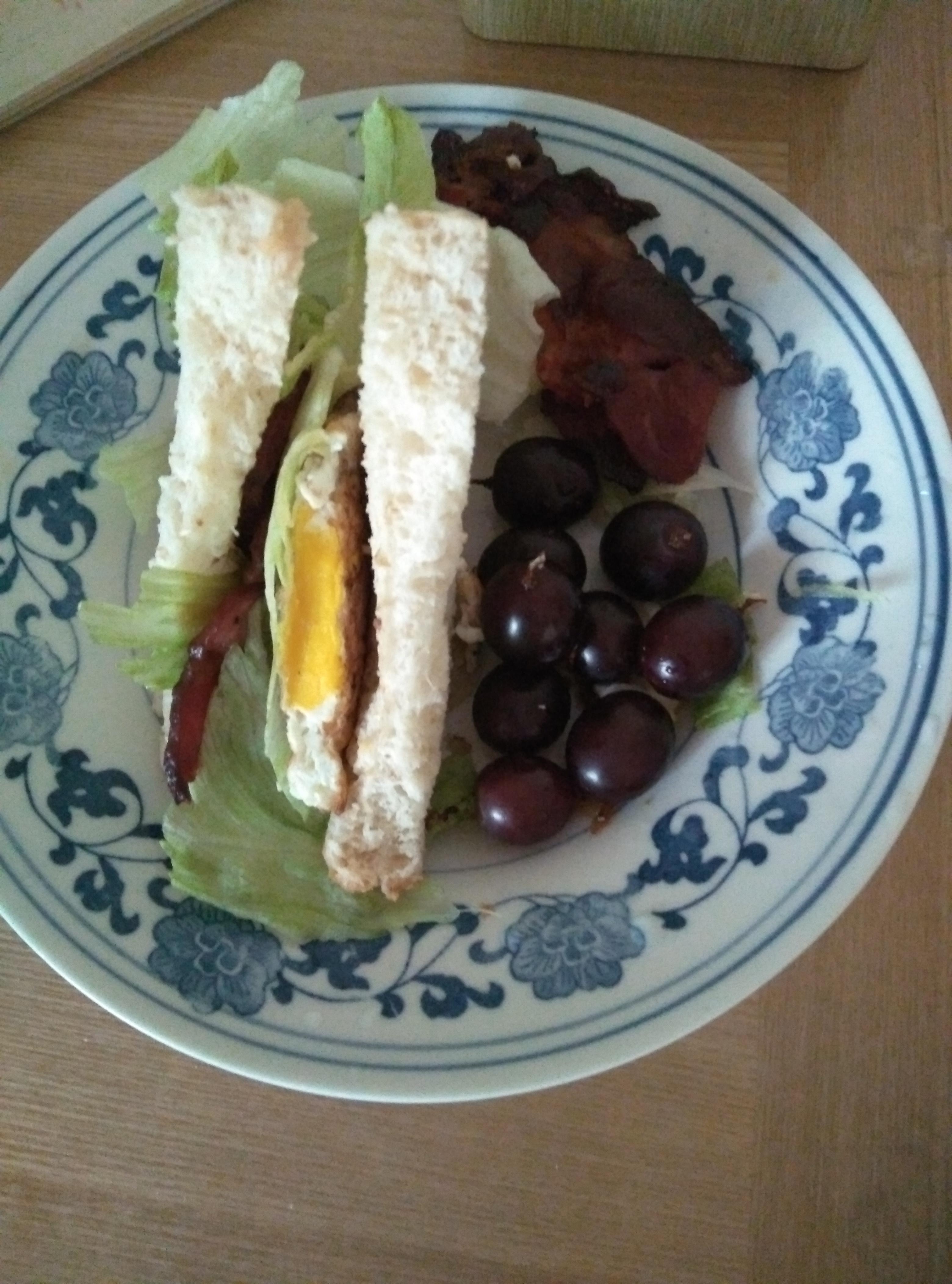 #快手早餐#雞蛋培根三明治的做法 步骤1