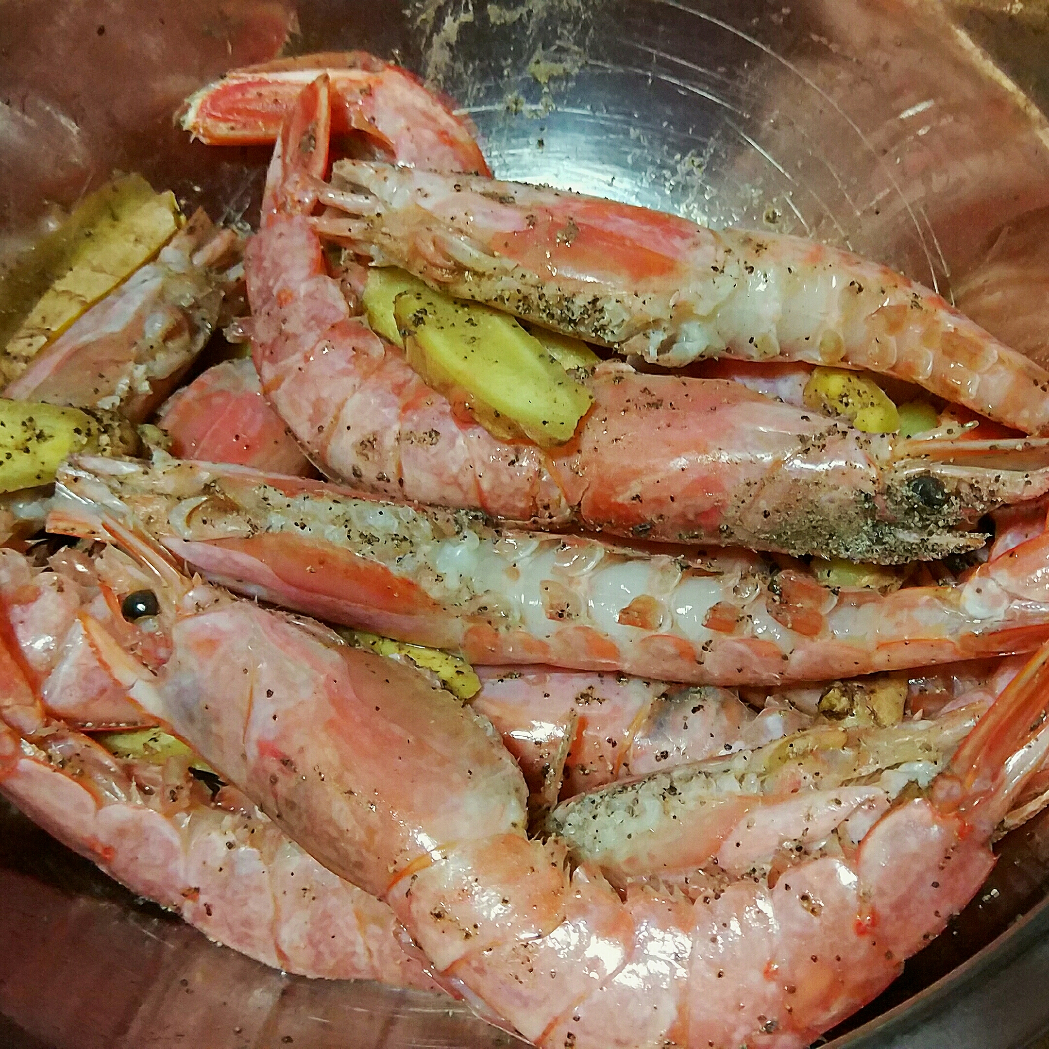 快手蔥燒阿根廷紅蝦的做法 步骤1