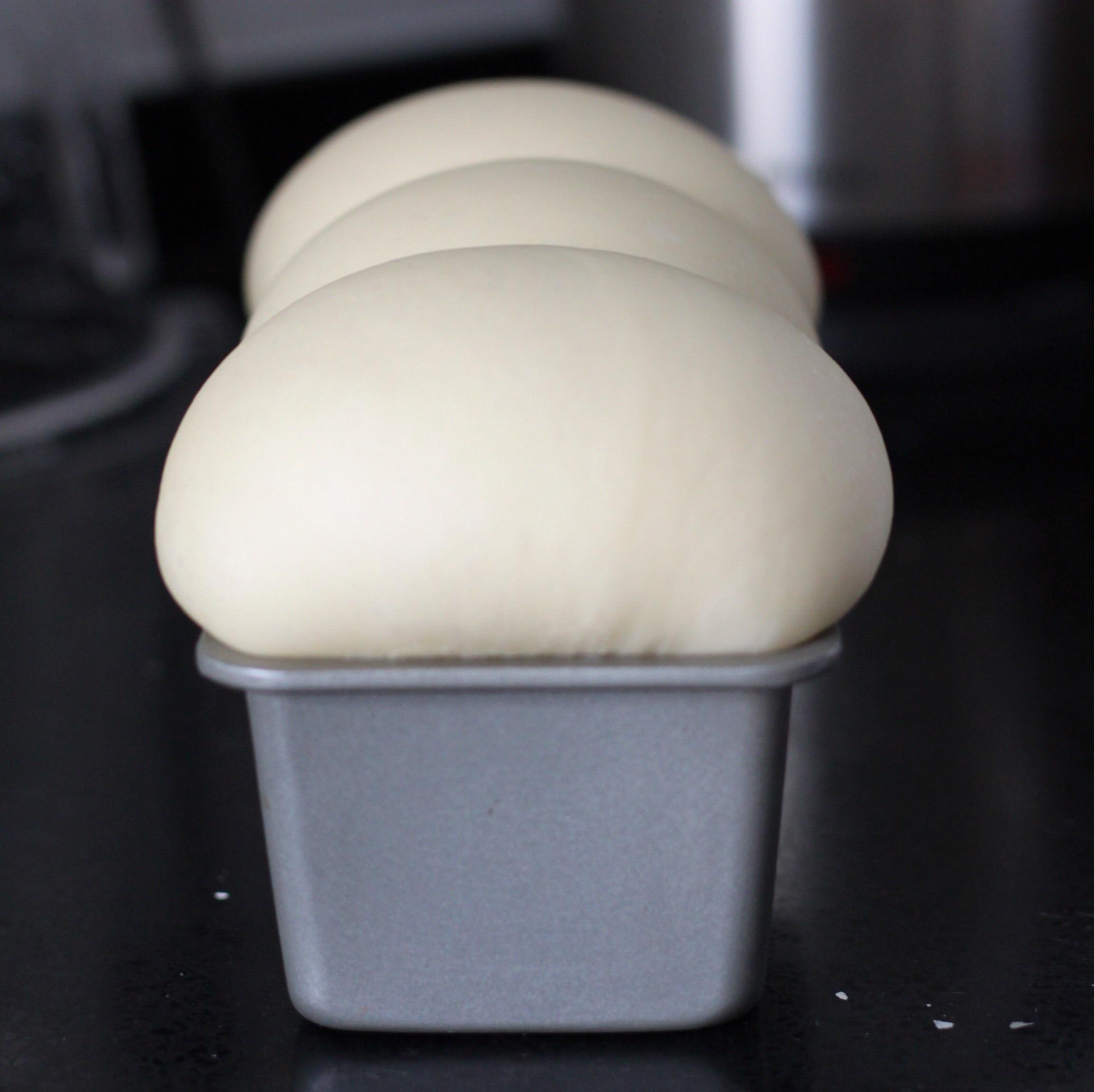 烤個萌萌的蘑菇頭（大耳朵）吐司吧！的做法 步骤4