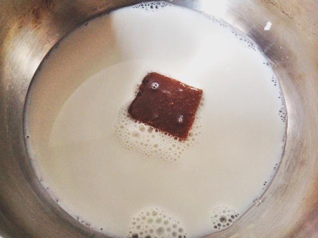 ✿糕點篇✿酵母版奶香紅糖馬拉糕的做法 步骤2