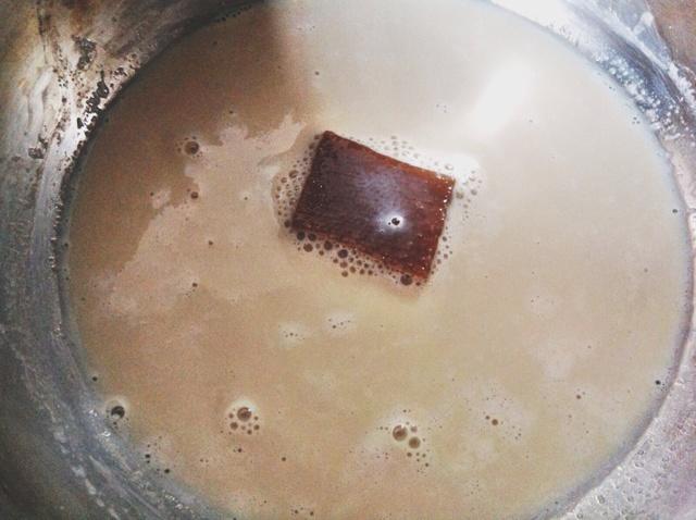 ✿糕點篇✿酵母版奶香紅糖馬拉糕的做法 步骤3