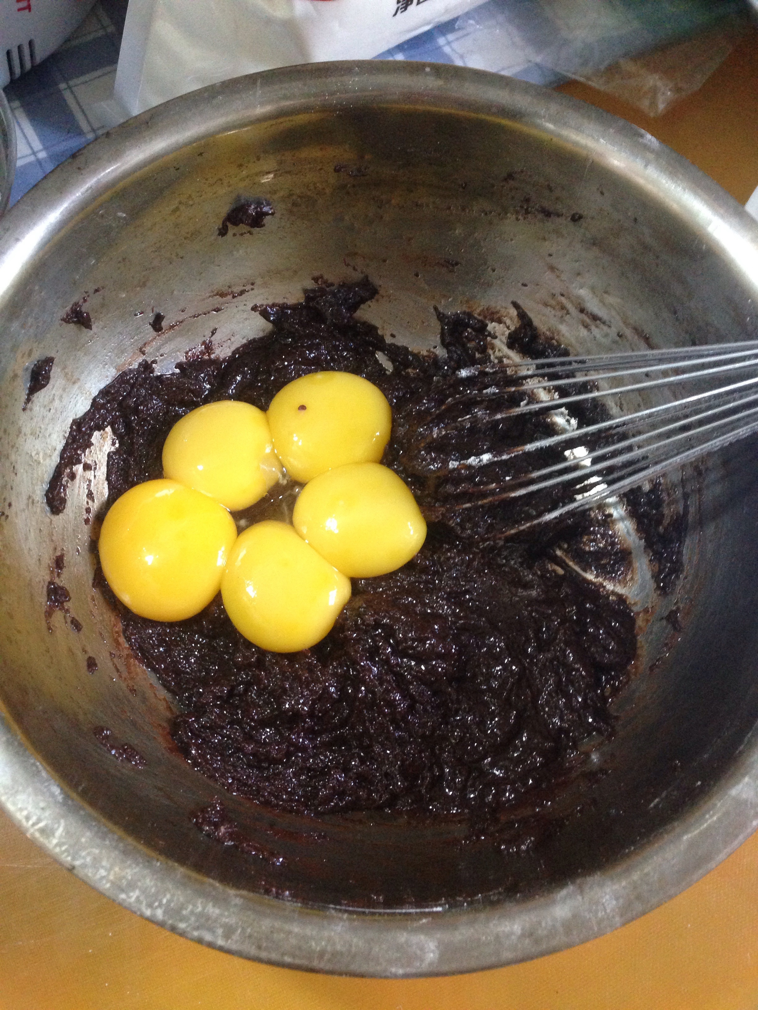 巧克力戚風蛋糕（不消泡版）的做法 步骤5