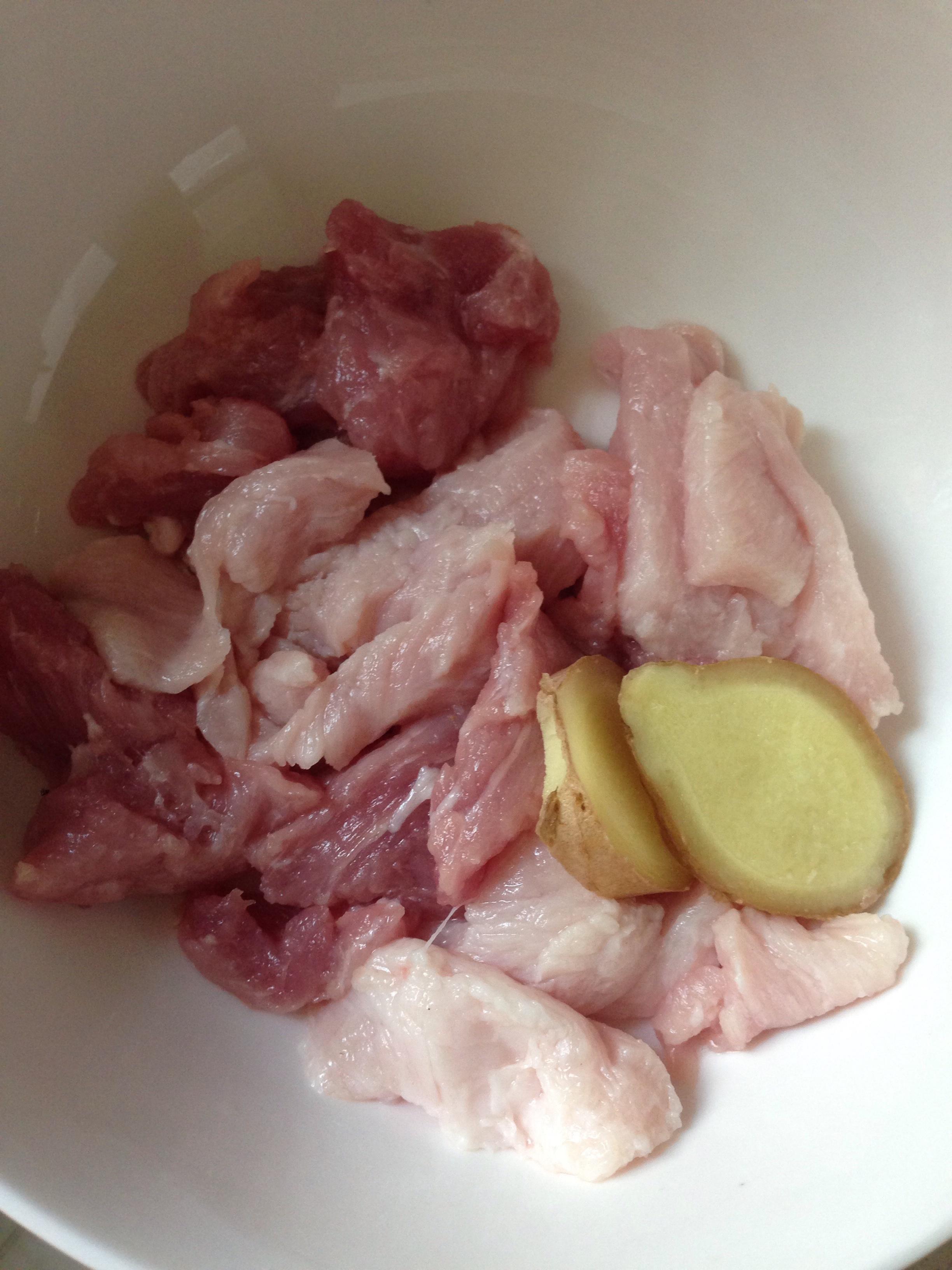 自制嬰兒輔食豬肉松（7-12個月）的做法 步骤2