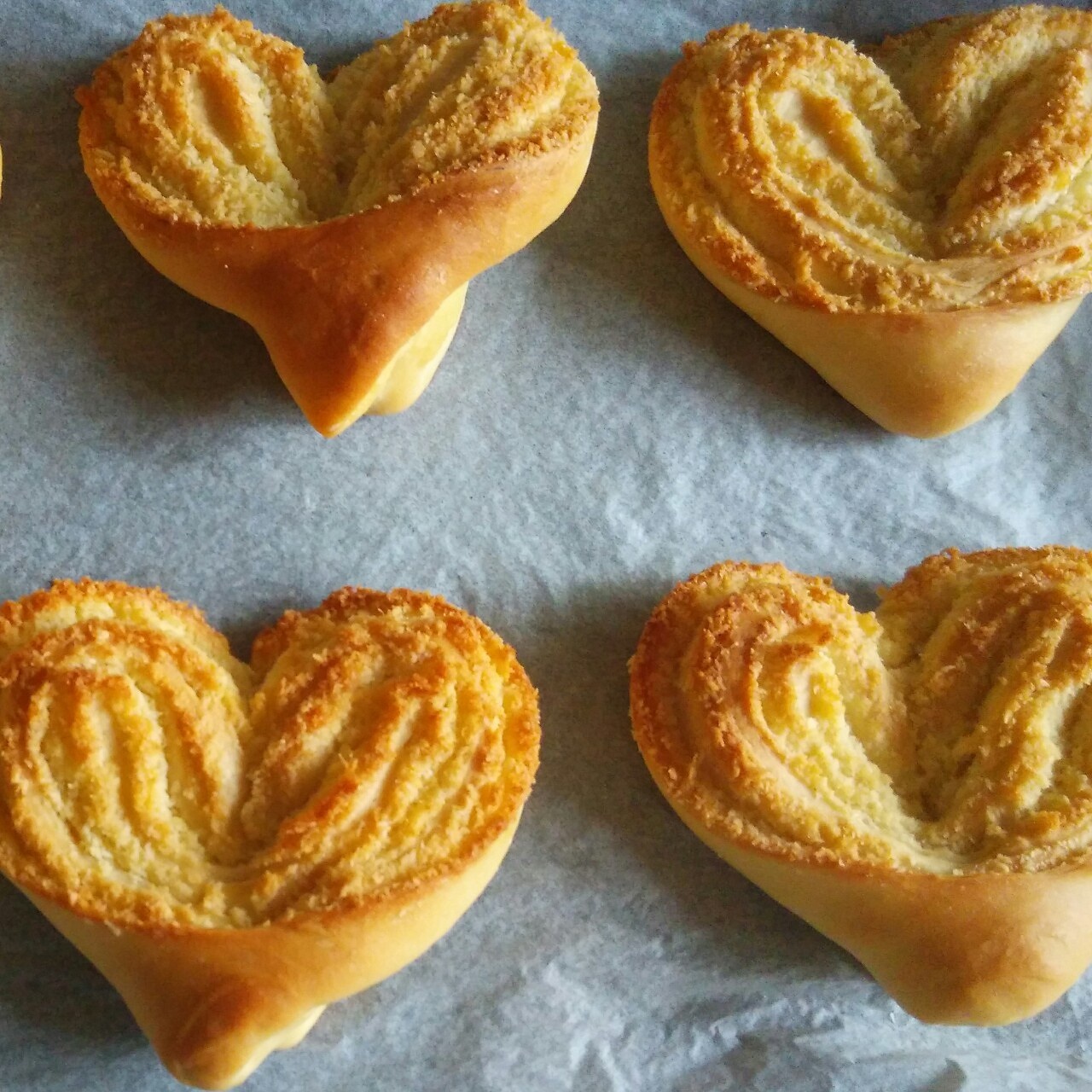 心形椰蓉面包-滿滿的都是愛的做法 步骤15