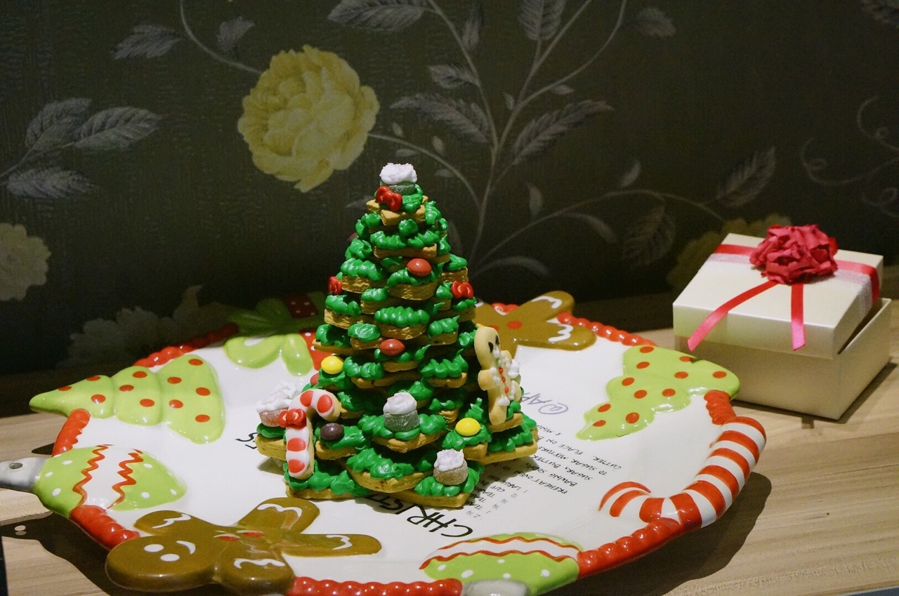 糖霜聖誕樹餅干的做法 步骤8