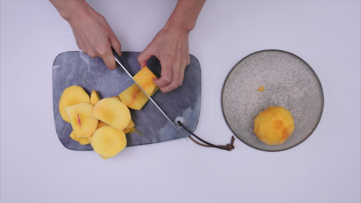 黃桃罐頭∣美食台的做法 步骤1