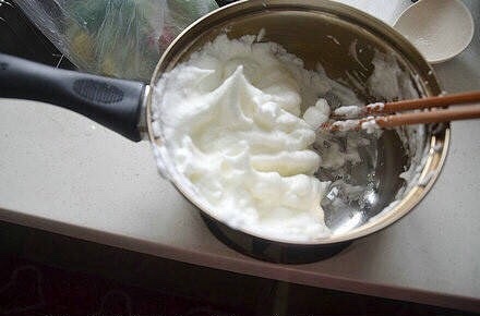 酸奶蛋糕（不用電動打蛋器）的做法 步骤3