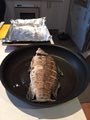 海鱸魚的烤箱做法 Sea bass baked on a bed of herbs的做法 步骤2