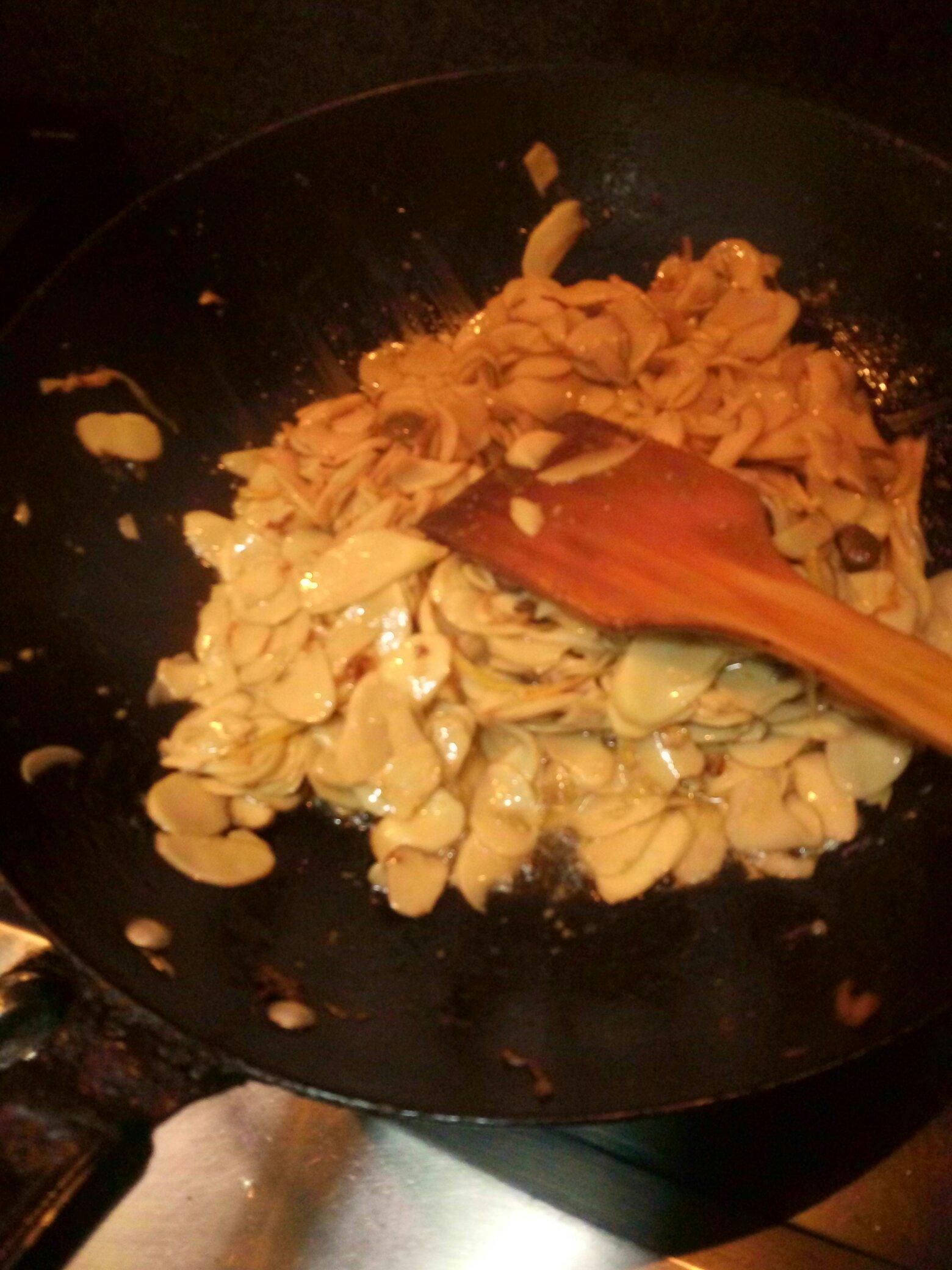 自制雞腿菇醬的做法 步骤6