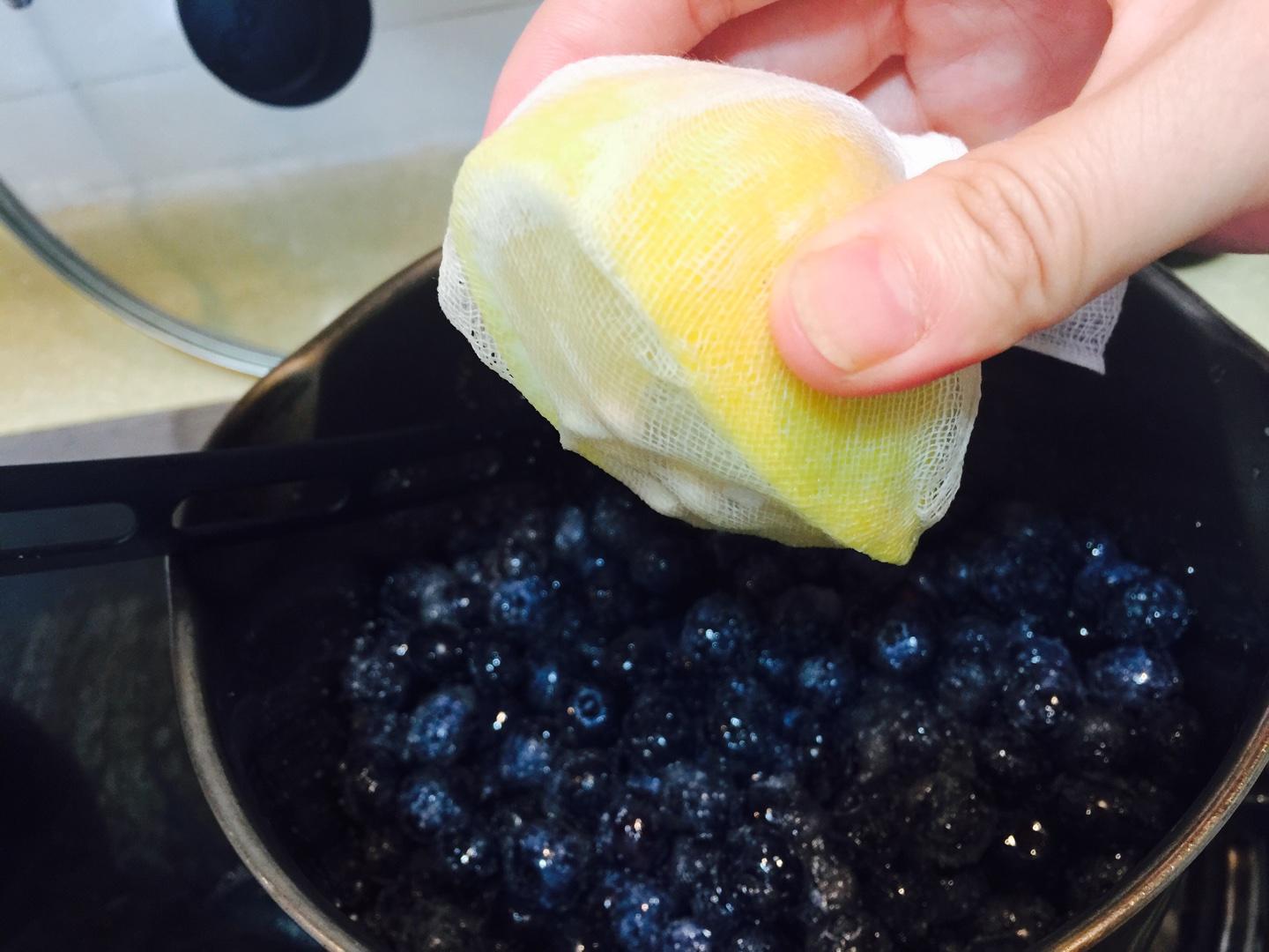 藍莓車厘子醬的做法 步骤3