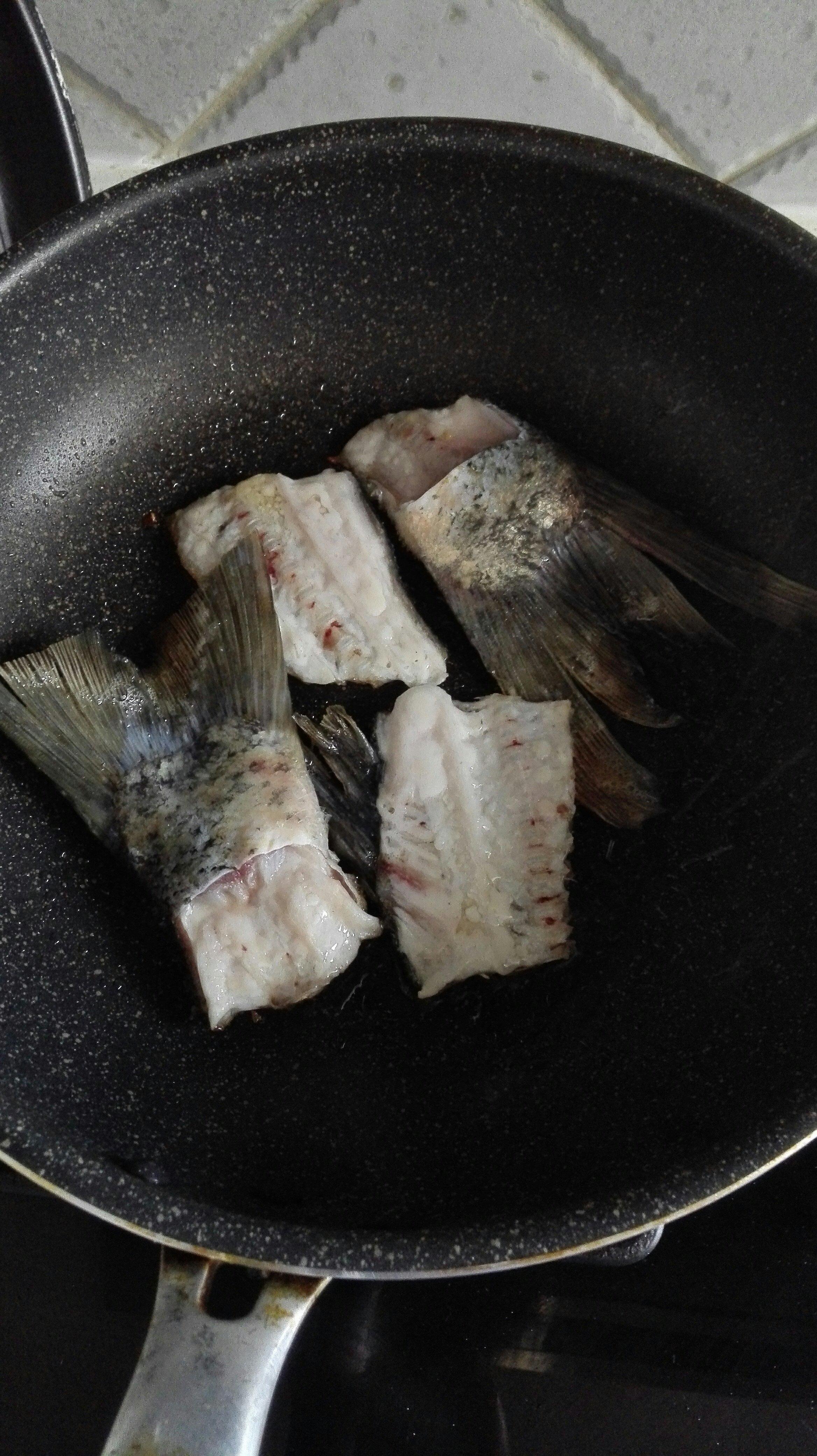 豆腐魚骨湯的做法 步骤6