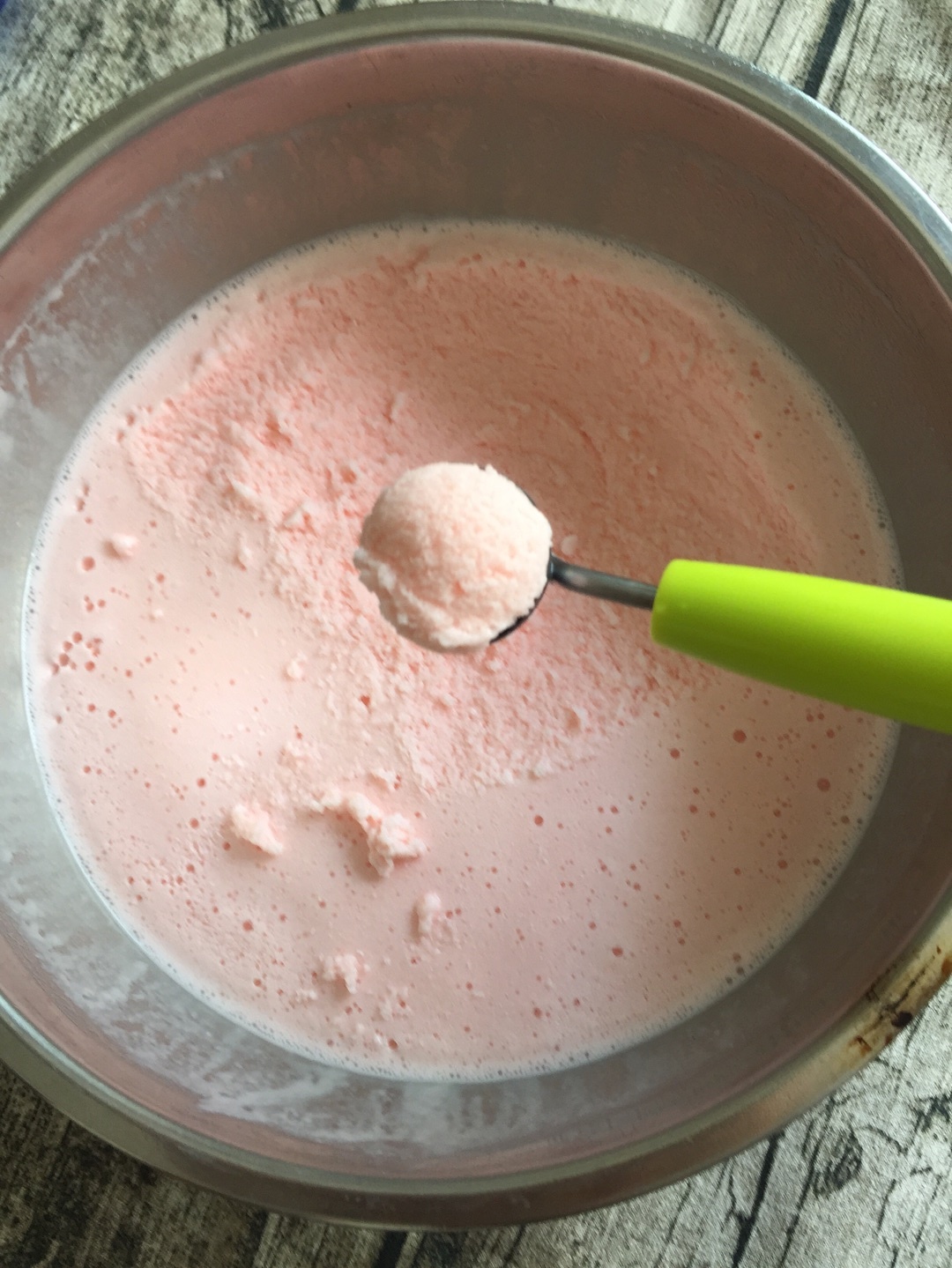 草莓味酸奶冰淇淋的做法 步骤16