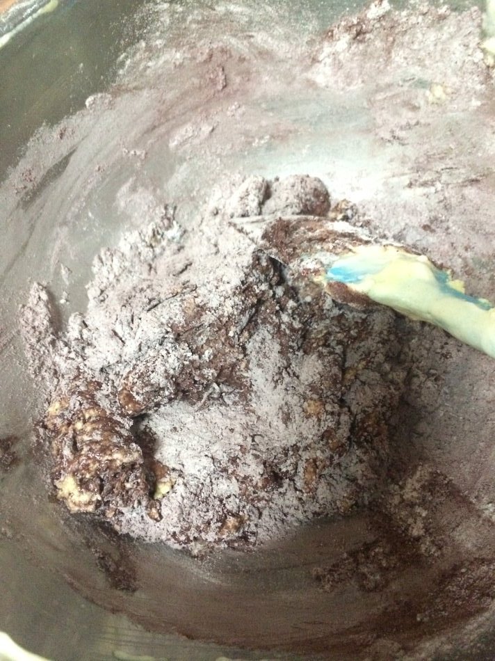 七夕最應景的蛋糕--紅絲絨蛋糕附冷凍奶油奶酪儲存的小竅門的做法 步骤5