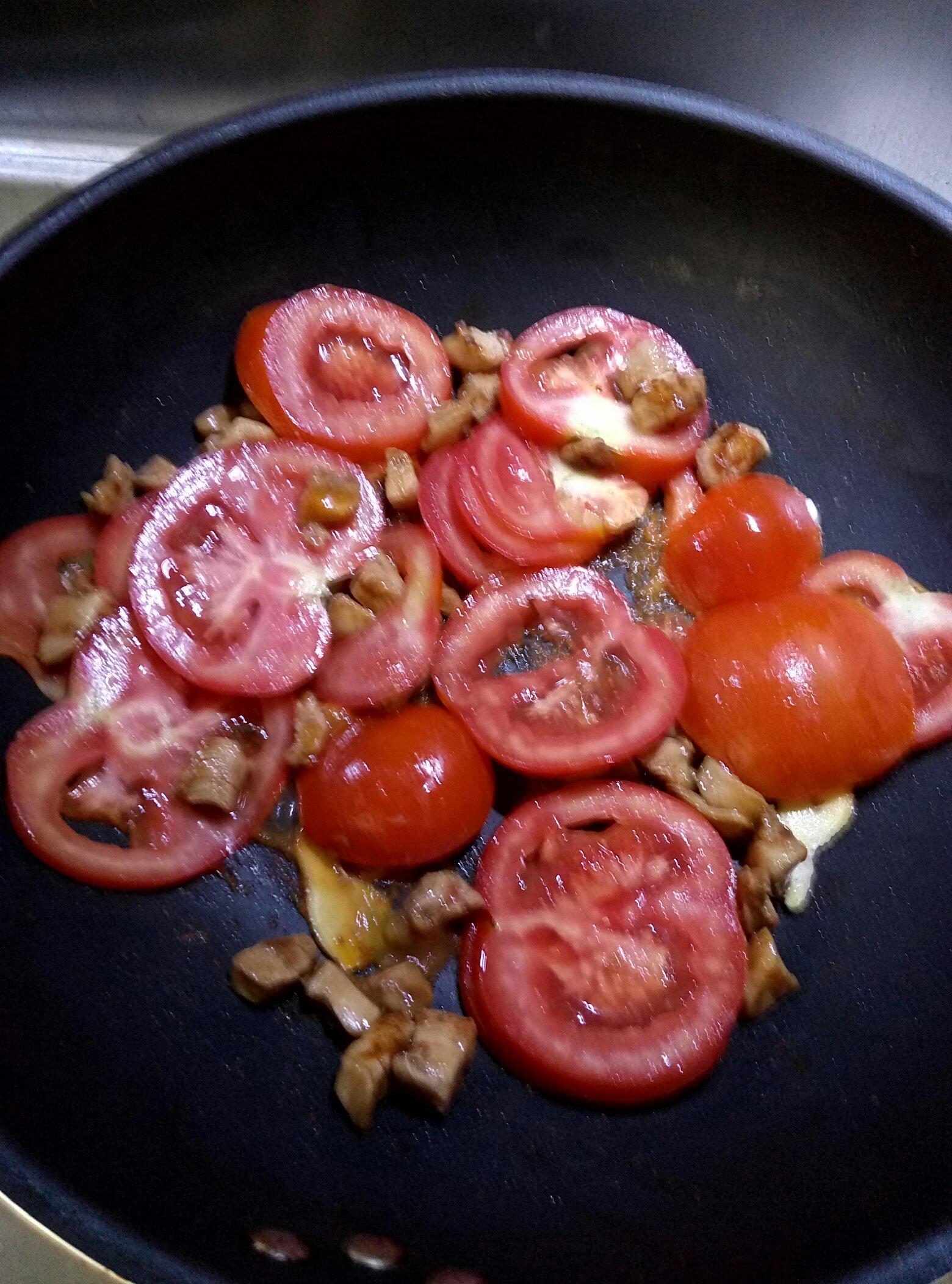 番茄蘑菇豆腐雞肉湯的做法 步骤5