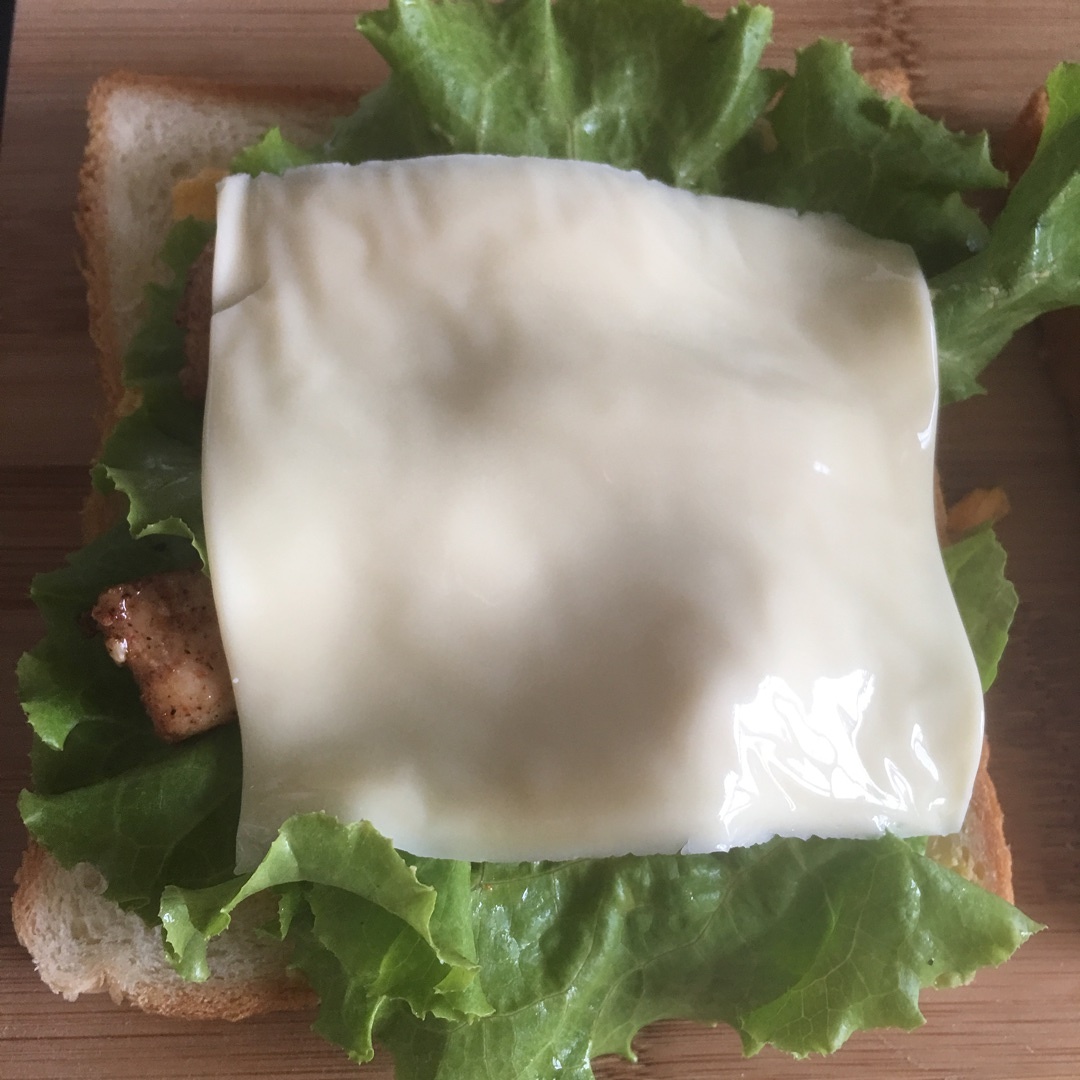 雞胸肉奶酪三明治（附溏心蛋的詳細做法）的做法 步骤5