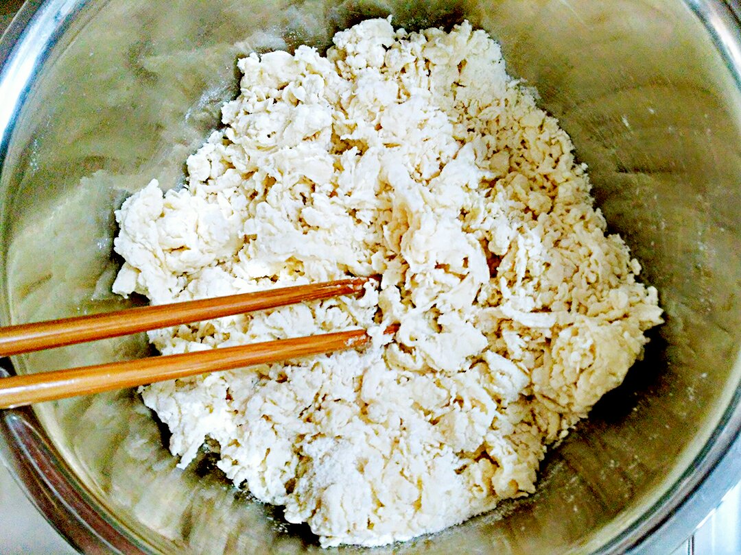 一次性發酵的奶黃奶香蓮花卷的做法 步骤3