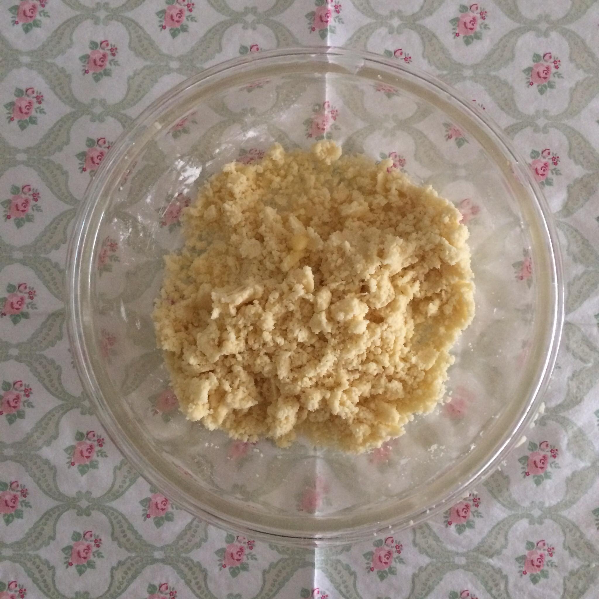 酥粒麻花面包的做法 步骤1